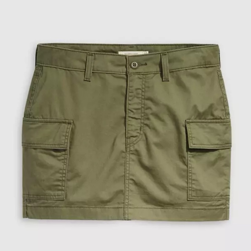 NWT Levi’s ‘94 Olive Green Cargo Mini Skirt Size 28